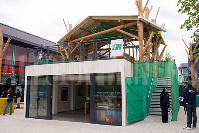 Container-Conversion-Retailer-Tree-House-United-Kingdom